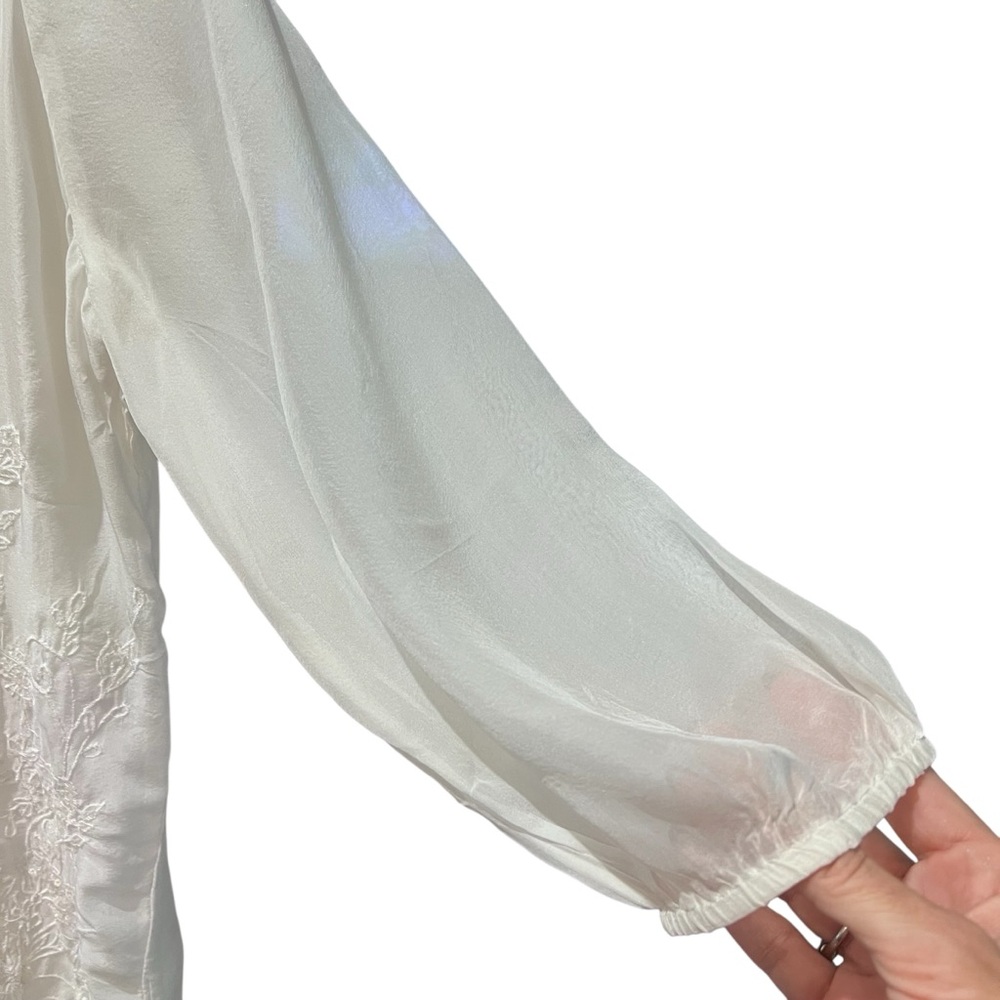 J Peterman White Silk Tunic Blouse Floral Embroidered Victorian Sequins Size 6 - Picture 5 of 9
